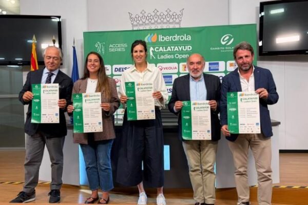 Cien golfistas profesionales compiten en el Iberdrola Calatayud Ladies Open