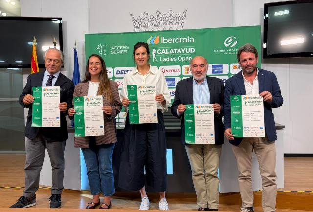 Cien golfistas profesionales compiten en el Iberdrola Calatayud Ladies Open