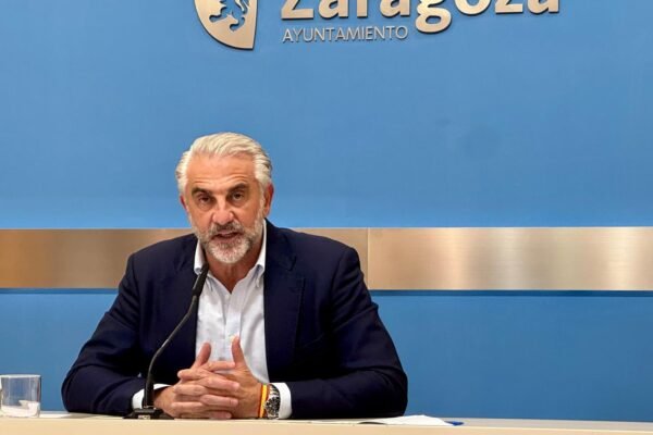 Cortes y desvíos de tráfico en Zaragoza por obras de saneamiento