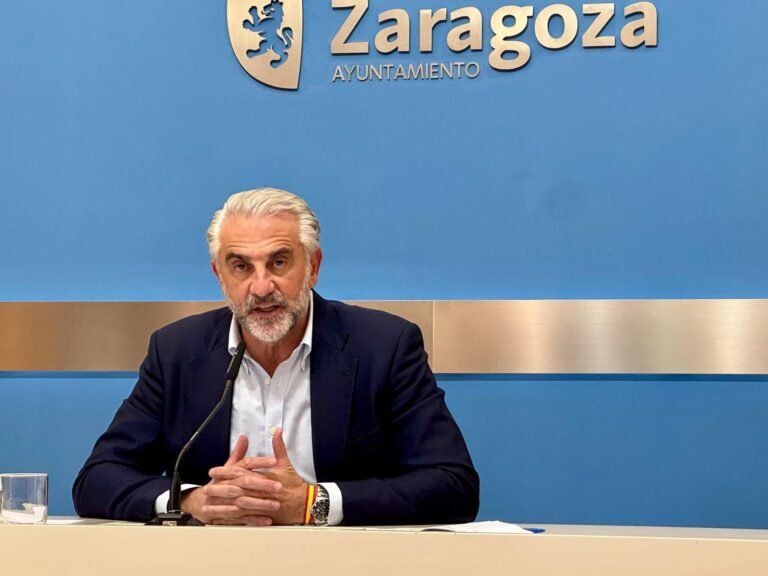 Cortes y desvíos de tráfico en Zaragoza por obras de saneamiento